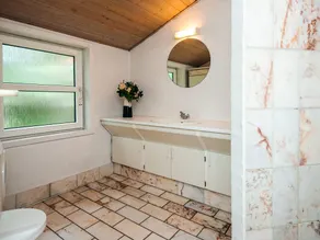 8 Person Holiday Home in Blavand - Image 4