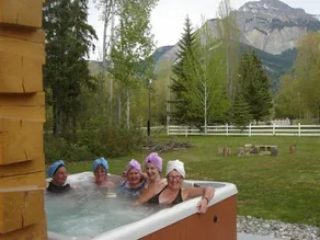 Kicking Horse Kabins - LOGHOME DE LUJO CON TINA CALIENTE - Image 2