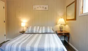 2500 SF Remodeled Cottage on a Quiet Lake in the Woods - Image 4