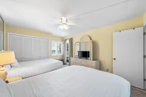 Pak og slappe af i denne charmerende, stueetagen beachfront Condo (118) - Image 5