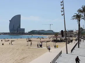 GORGEOUS CITY CENTER! av Ramblas och Passeig de Gracia! - Image 2
