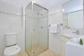 Lamer 5 Beachfront Apt Mooloolaba - Image 3