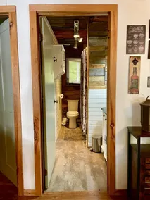 Dawson Loop Inn 3BR Lakefront Chalet Style Cottage - Image 2