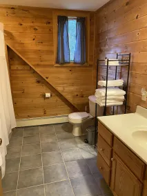 Oceanfront Cottage on Pleasant Beach in Maine - Image 4