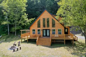 GORGEOUS LAKE FRONT CABIN - PRIVATE LAKE ACCESS-FISHING, KAYAKING, AND HIKING. - Image 3