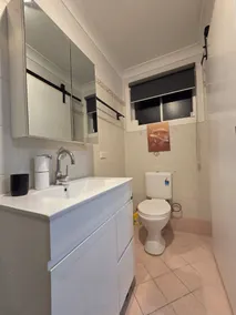 Entire house, 4 BR, Secure backyard, free wifi, - Image 4