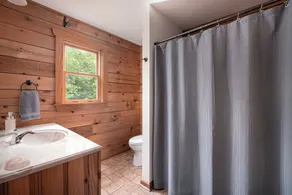 Shenandoah Log Cabin *Hot Tub* *Indoor Fireplace* - Image 2