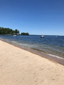 GROSS! Neu renoviertes Westufer des Sebago-Sees - kurzer Fußweg zum Nason-Strand - Image 5