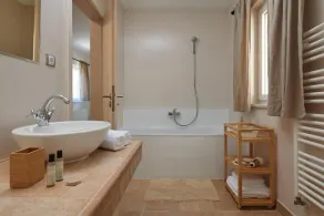 Villa Sonia with private pool, 4 bedrooms and beautiful garden - Image 3