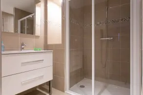 PARIS EXPRESS  - Image 4