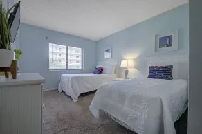 Comfortable, Coastal, Beachy Condo with Balcony, Pool, Tennis Court & Family Fun! - Image 5