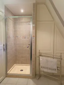 Encantadora casa de piedra restaurada de 4 estrellas con gran piscina y wifi - Image 4