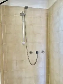 2 Bedroom Retreat With Swimming Pool - Image 4