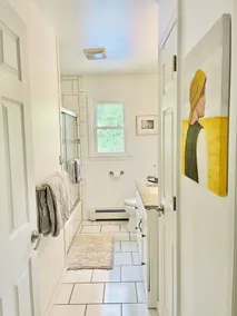 Beacon,Hudson Valley, 4bedroom 2bath, Sleeps 7, Pool, Hot Tub, Wifi,1.5m to town - Image 3