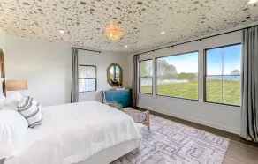 RANCH AT ROYAL OAK- Exclusive waterfront pool pier - Image 5