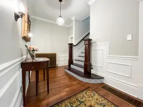 Mill Haus - Heated Swimming Pool, Hot Tub, Dog Friendly, Downtown - Image 2