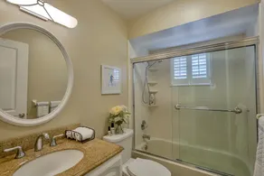 Waterfront luxury home in Ozona. - Image 5