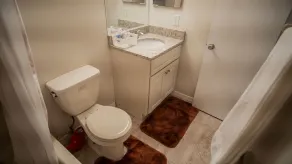 Close to Attractions, Sleeps 4 - Image 2