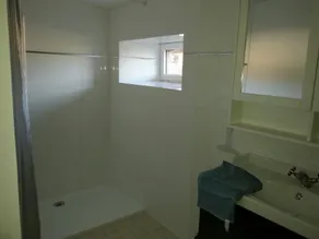 La Touche et son Pressoir, 13 rooms, 11 bathrooms, and an indoor pool (April through October) - Image 3