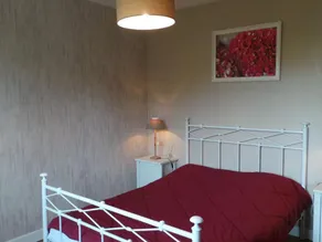 Gemütliches Ferienhaus mit Gemeinschaftspool und Haustiere erlaubt - Image 2