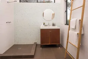 Posizione perfetta per l'accesso a cantine, gallerie e spiagge - Image 2