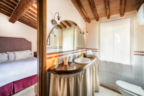 Bondgård med privat pool i Brunello vingårdar - Image 3
