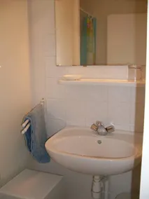 Apartment in a small quiet residence near the sea - Image 3