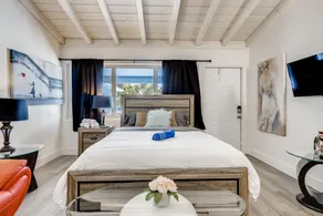 Tropical Getaway/ Stunning 2BR Gem - Image 4