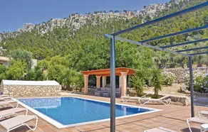 Stunning home in Estellencs - Image 3