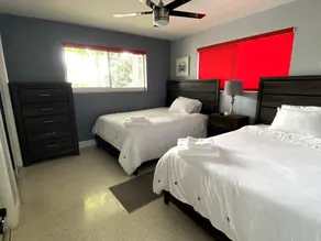 Luxury Waterfront Vacation Home! Heated Pool and Hot tub /Jacuzzi,5min to Beach - Image 5