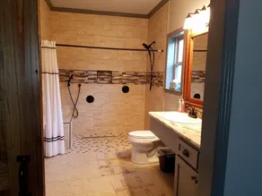 BIG OAKS LODGE  New Lodge! 3 bedroom, 3 1/2 baths, full kitchen and laundry. - Image 2