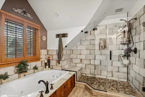 Amazing cabin with private lake accesses - Image 2
