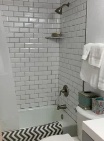 JULIE'S PLACE - Image 2
