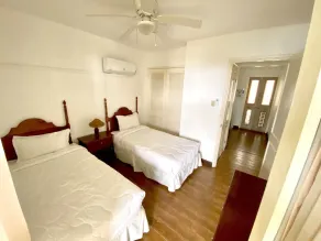 Fantastic  Beachfront  2 B&B Condo.  Perfect Work From Home! WiFi &Cable - Image 4