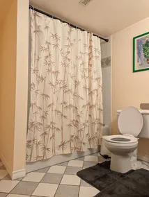 Quiet and big room in Coquitlam - Image 3