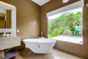 Sunset Cliffs Modern Luxury Estate w Ocean Views, Oversized Spa, AC, Yard! - Image 3
