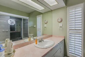 Cozy home, rural setting, near Gulf Beaches - Image 3