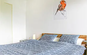 1 Bedroom Stunning Apartment In Detmold - Image 4