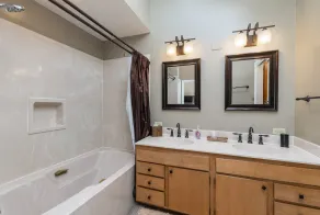 The Cedars Luxury Home At Windcliff Home - Image 4