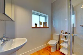 Finest Retreats - Peak Dale Apartment - Image 5