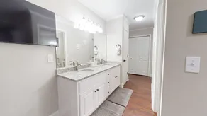 Stay pet friendly big backyard. Plenty of room for everyone!! - Image 2