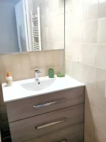 Homerez - Studio Fréjus avec piscine - Image 3
