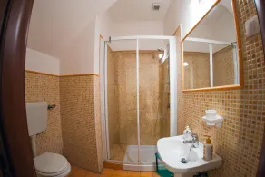 Umberto 33 - Image 3