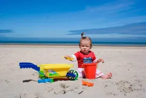 Nyd i atmosfærisk luksuslejlighed lige ved havet i DePanne - Image 2