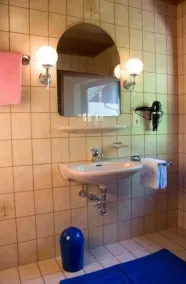 Ferienwohnung 75 qm, 1 oder 2 Schlafzimmer, Wohnküche, Balkon, TV-Anschluss, 3 Sterne, max 4 Personen - Image 3