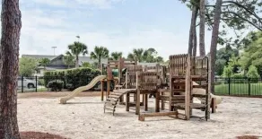 Nouvelle liste!!  Terrain de golf lumineux à la maison à quelques pas de la plage! - Image 3