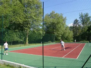 Hus med pool & tennis adgang mellem skov og flod nær Fontainebleau - Image 3
