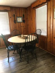 Although a country setting, the cottage has all modern conveniences & comforts - Image 5