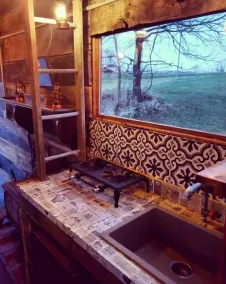 Rustic Container Cabin on Beautiful Farm - Near Ark & Bourbon Trail - Image 5