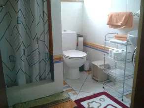 Fint hus på den soliga sidan av ön, Trop. Parkera u. pool - Image 3